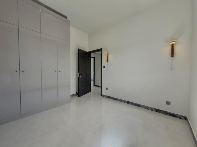 6 Bedroom Property for Sale in Sandown Western Cape